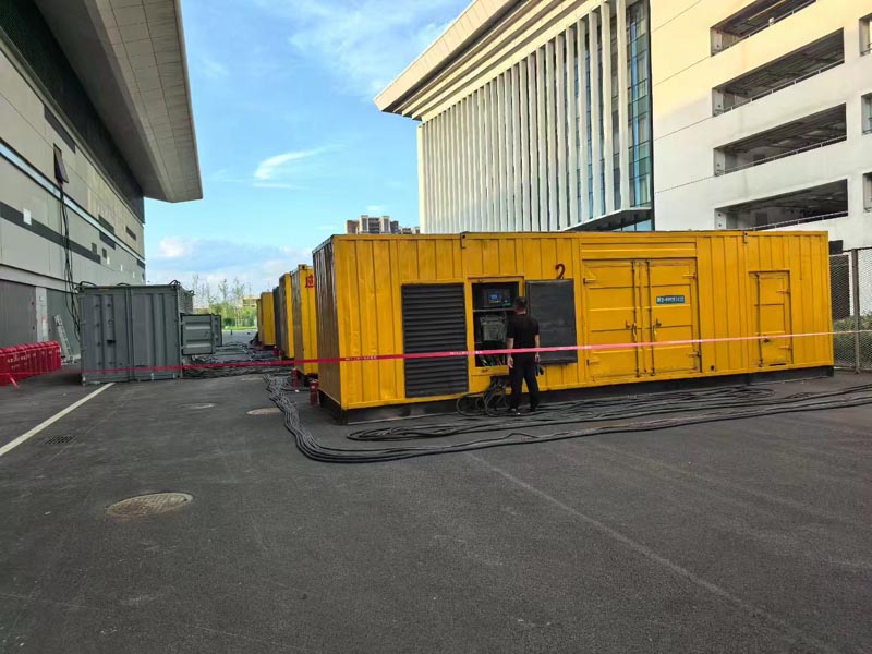 龙楼镇柴油发电机冬季保养注意事项?