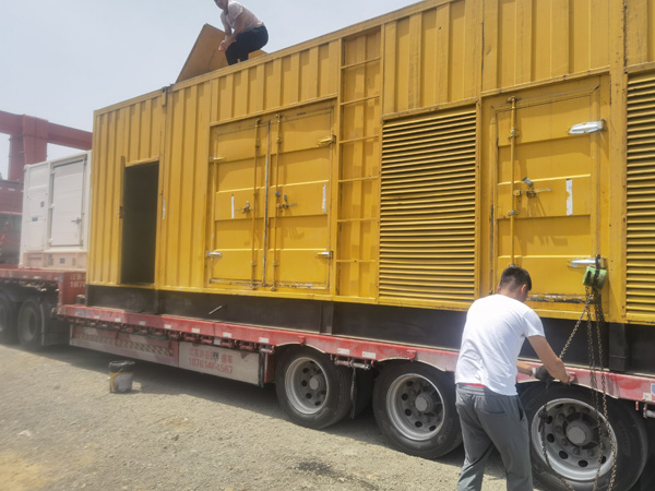 龙楼镇除了负载情况和发动机维护，还有哪些因素会影响 200kw 柴油发电机的油耗？